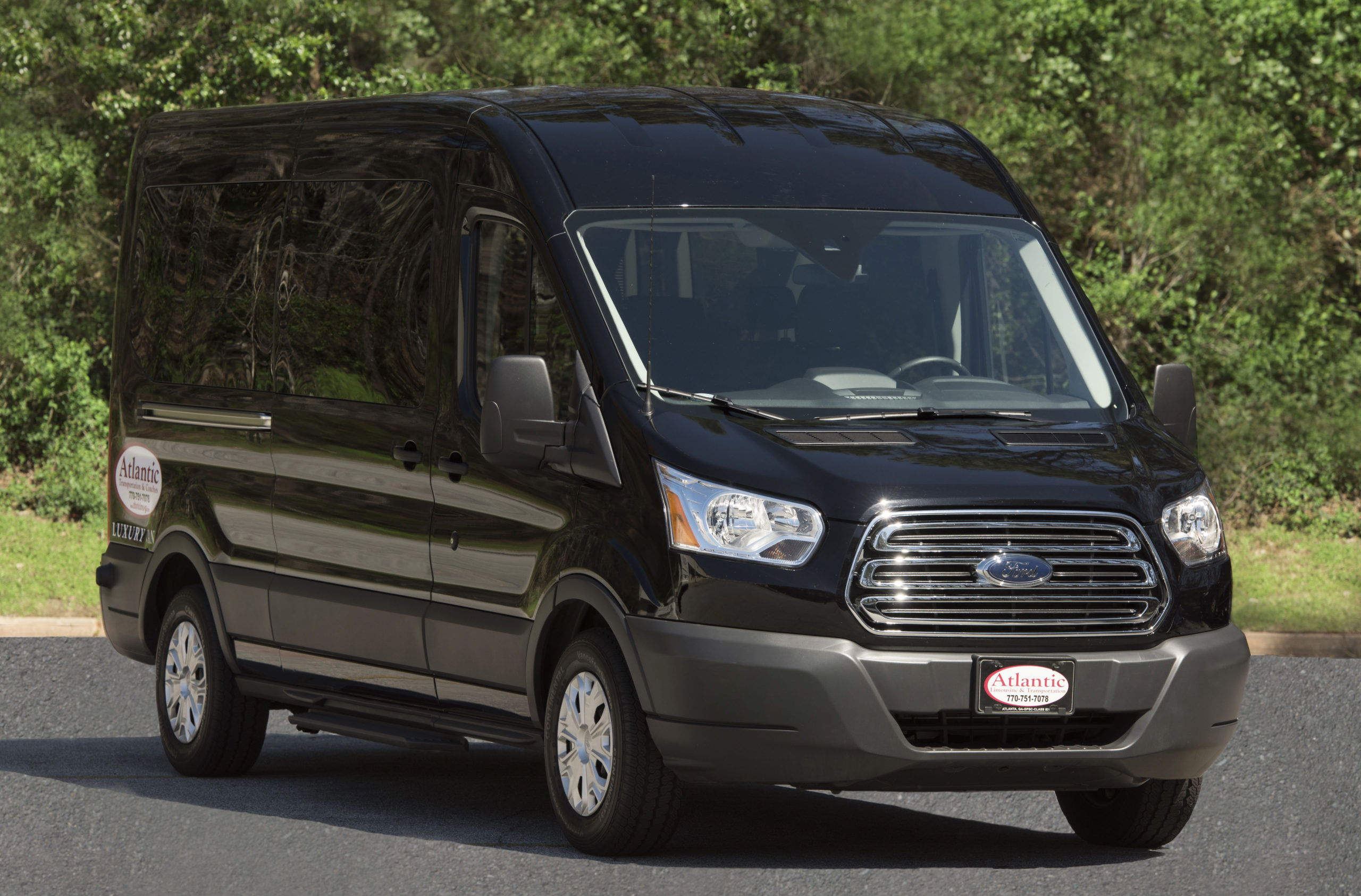 Ford Transit 10-Passenger Executive Van